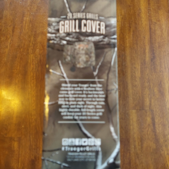 Traeger 20 Series Grill Smoker BBQ Cover Realtree Camo Brand New Full Length - Picture 3 of 6